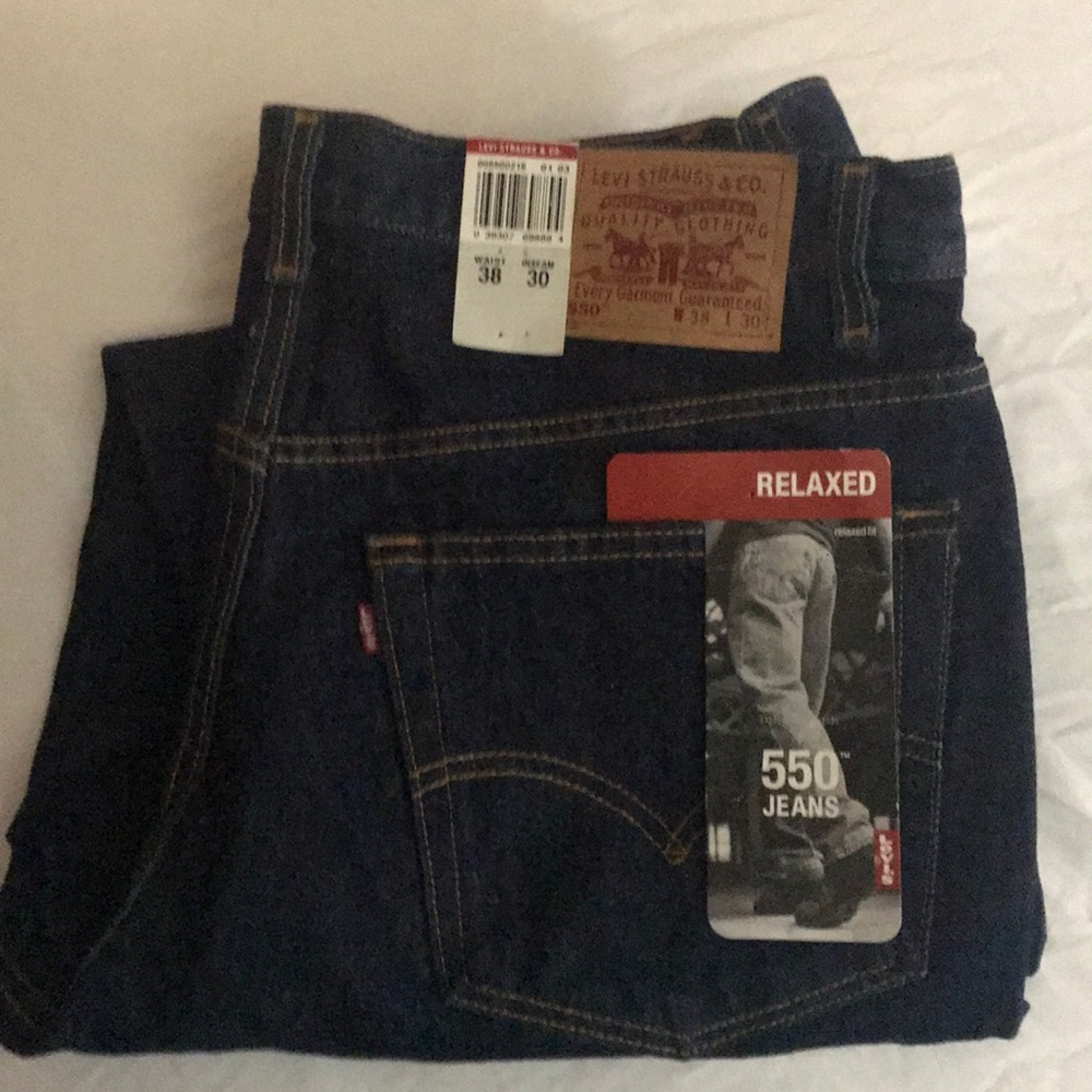 NWT Levi 550 Jeans 38 x 30